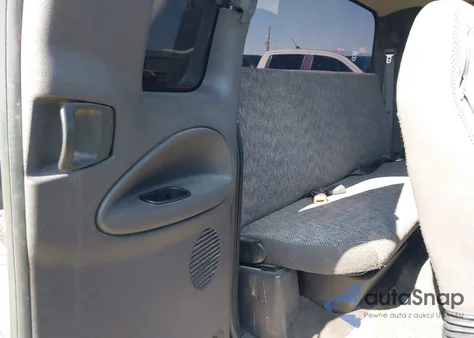 2000 Dodge Ram 1500 St from USA, damaged, VIN 3B7HF13Z6YG157332